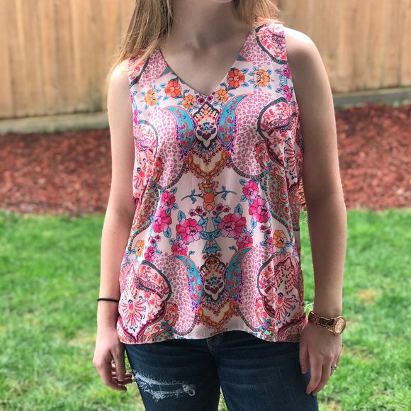 🌺🌺TABITHA WEBB Vibrant Career Tank Top🌺🌺 - Picture 2 of 5